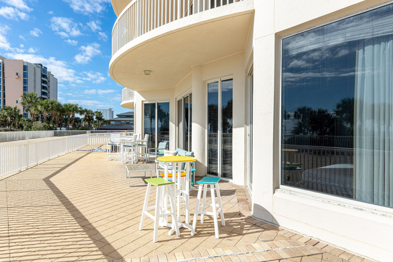 Outdoor dining 2, Saint Maarten 206 2 Bedroom Condo, Okaloosa