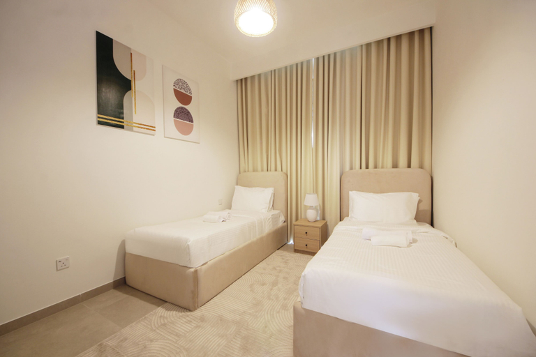 Room 5, Silk Valley - Luxury 3BR Villa near park, Dubai