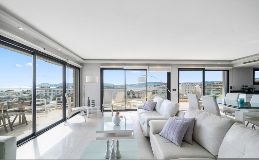 Room 5, 4 Bedroom Cannes Penthouse - Ocean View, Alpes-Maritimes