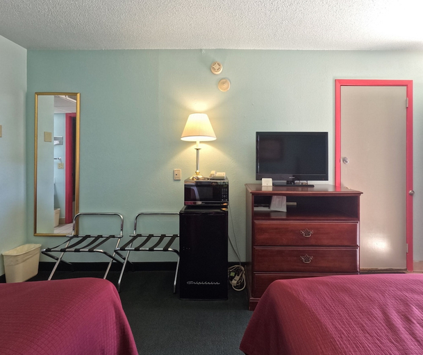 Bedroom 3, Route 66 Desert Rose County Inn, Oldham