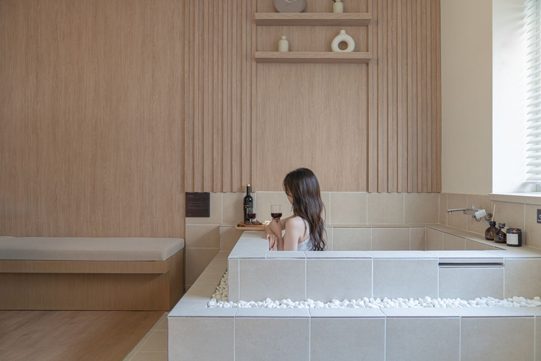 Spa 2, Haro Stay Sinsa, Gangnam
