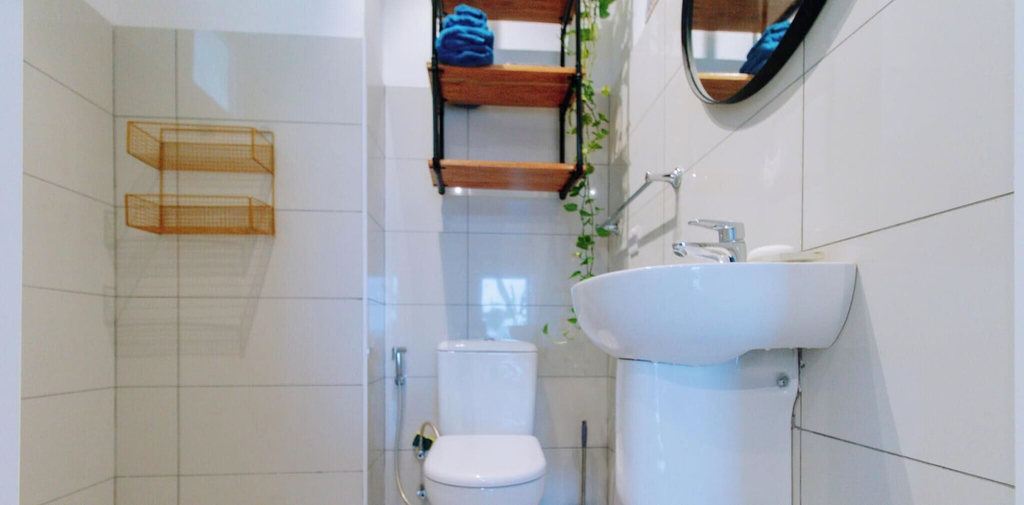 Bathroom, Aura Space Apartments & Villas FumbaTown, Magharibi