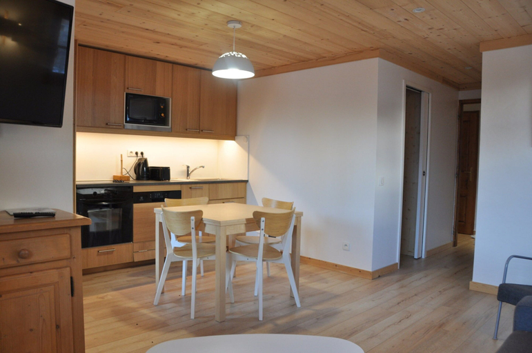 Living room 3, Mountain Retreat for 6 Guests, Isère