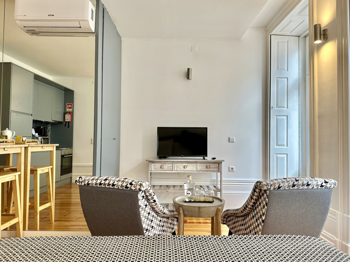 Living room, Cozy Porto Studio With Balcony, Porto