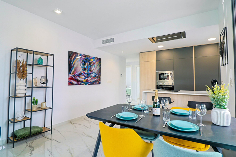 Dining 2, Apartment in Orihuela for 6 Guests, Alicante