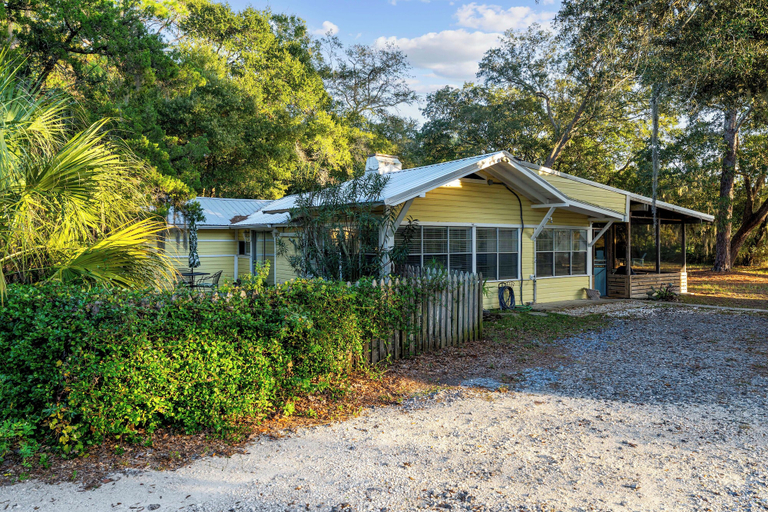Primary image, Bell's Bungalow, Baldwin