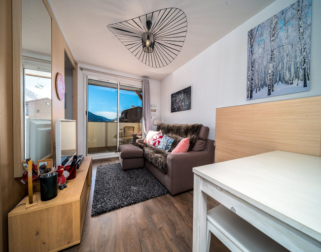View from property 5, Apartment in Allos With Mountain Views, Alpes-de-Haute-Provence