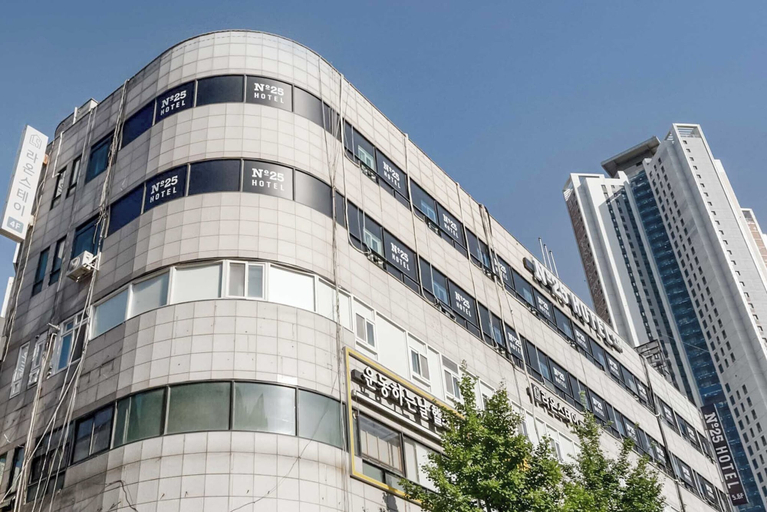 Exterior 5, Bucheon Songnae Number 25, Gyeyang
