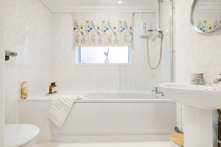 Bathroom 3, Ringwood, Nottingham