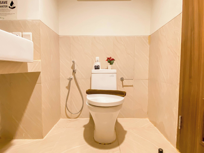 Bathroom 4, Cozy Living Studio Bogor Icon Apartment, Bogor