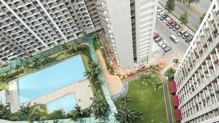 Exterior 2, Warm Tone Studio At Sky House Bsd Apartment, South Tangerang
