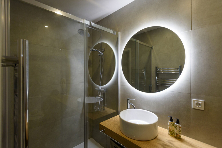 Room 3, RA - S o Jo o 1 in Oporto, Porto