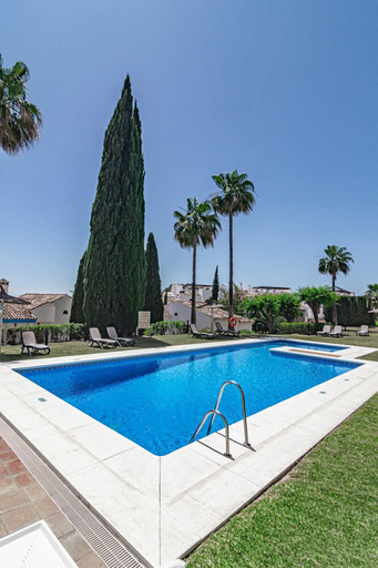 Sport & Beauty 5, LAG - Spacious Townhouse With Private Jacuzzi, Málaga