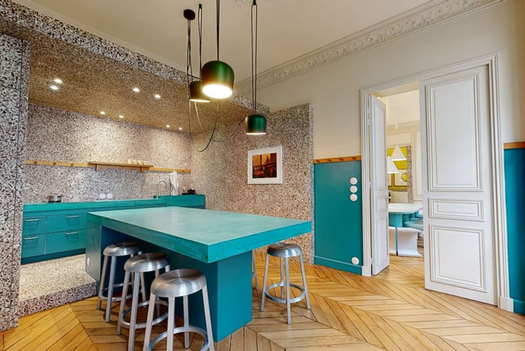 Room 4, JOIVY Charming 2-bed flat w shared spaces, Paris