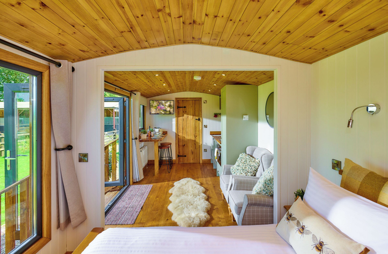 Bedroom 2, Ockeridge Rural Retreats, Worcestershire