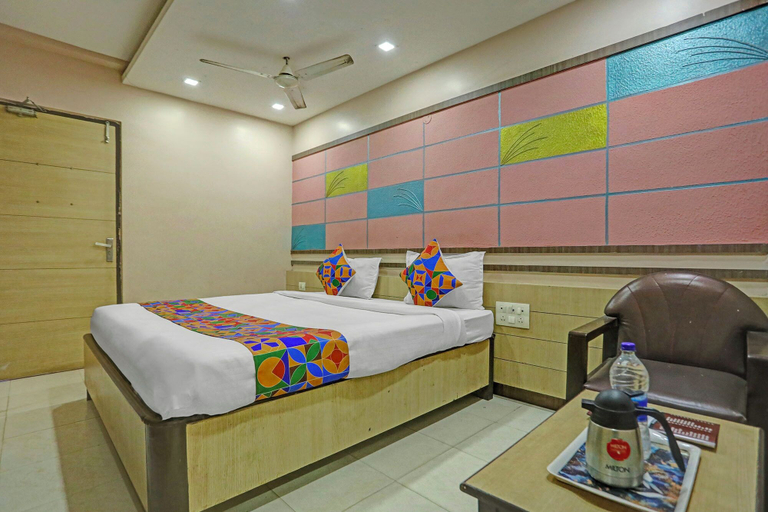 Room 3, Fabhotel Tanvi Grand, Visakhapatnam