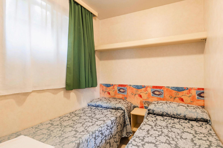 Room 4, Mobile Home at Camping Toscolano in Toscolano Maderno, Brescia
