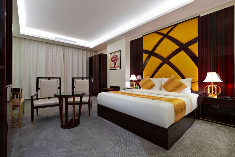 Bedroom 2, Golden Dream Hotel