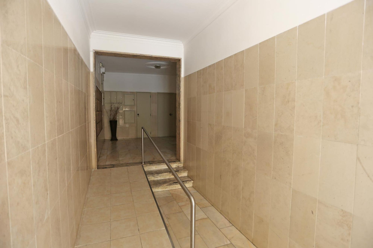 Room 2, B98 - Rio a Vista Praia da Rocha Apartment, Portimão