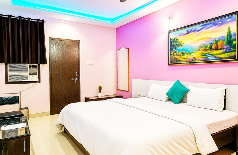 Room 2, Hotel Shivay Guest House Varanasi, Varanasi