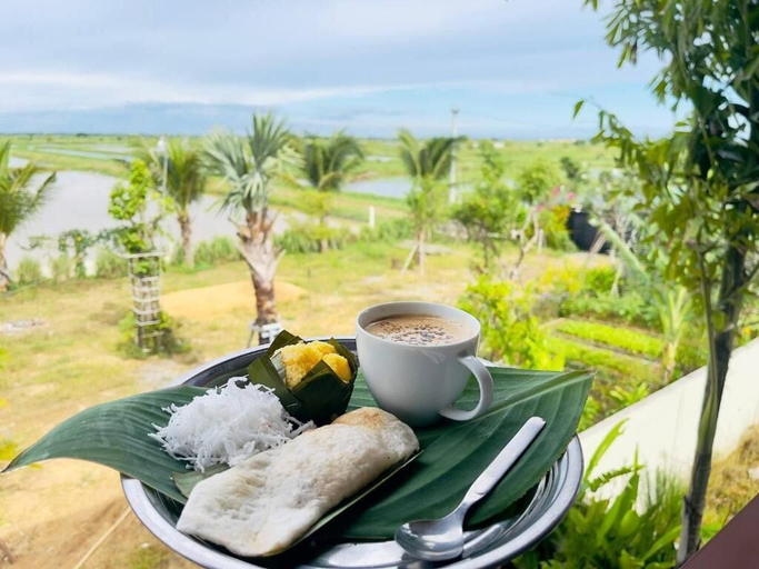 Outdoor dining, The Sanctuary Homestay Battambang, Svay Pao