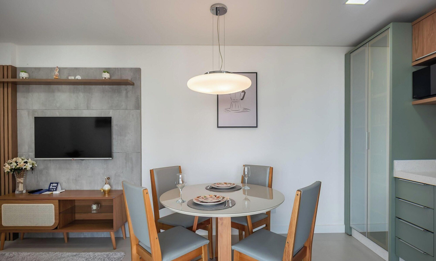 Dining, Apt 750m From the sea w/ Balcony & Bbq. Gvt2105, Itapema