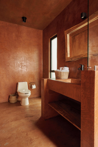 Bathroom 3, Punta Navi, Dist. Pochutla