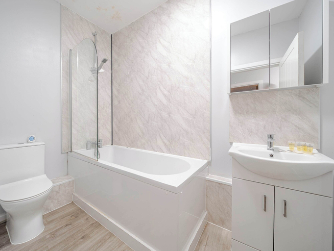 Room 2, Host Stay Apartment 3 Stanley Street, Sefton