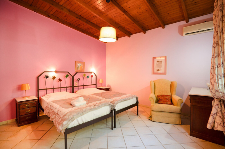 Room 4, Villa Fantasia in Katavolos, Ionian Islands