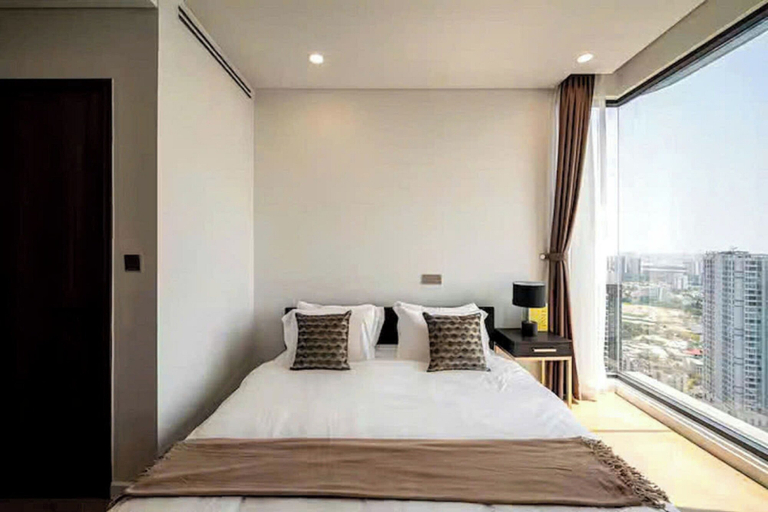 Room 2, Zenith Luxstay Lumiere Riverside, District 2