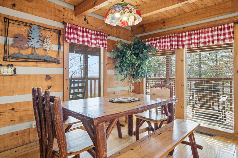 Dining 2, Somewhere In Time 2 Bedroom Cabin, Jefferson