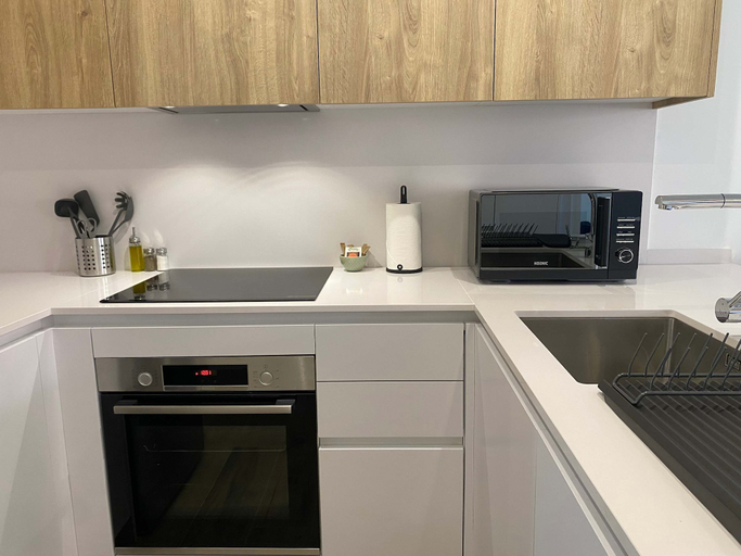 Room 2, w Modern 2BR With Terrace in Chueca, Madrid