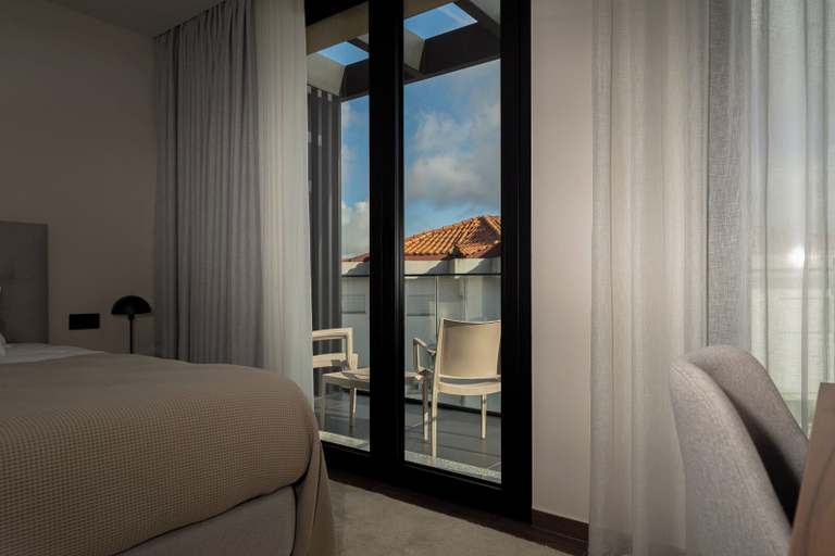 Room 5, Miradouro do Vale, Ourém