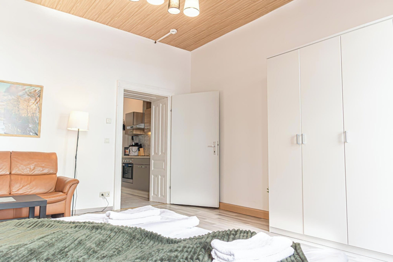 Interior 5, Comfy 2BR Apt Near U6 Station Long Stay, Wien