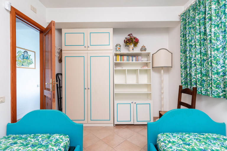 Others 5, Villa Mytilene II in Cefal, Palermo
