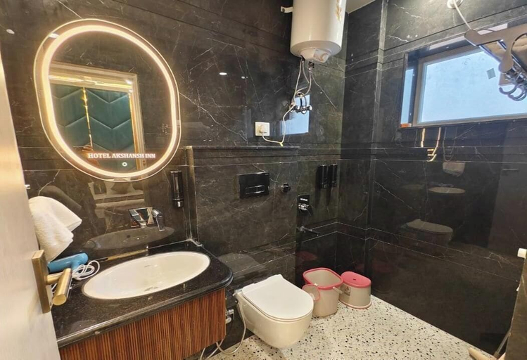 Bathroom 2, Hotel Akshansh Inn, Agra