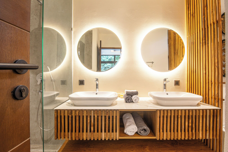 Room 2, Designer 5br Villa 400m to Caf del Mar, Badung