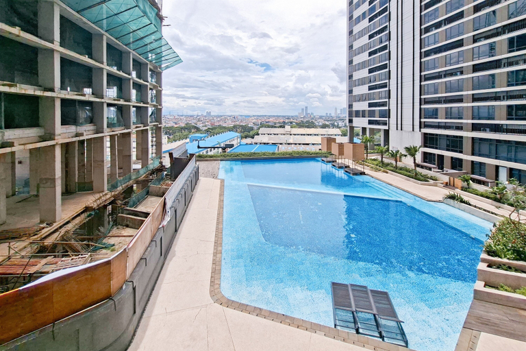 Exterior 3, Strategic Studio At Apartment Collins Boulevard, Tangerang