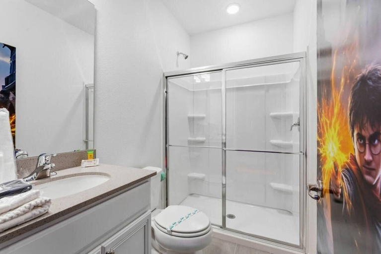 Bathroom 3, Paradiso Grande 5BR Home w Pool, Mario Game Room, Orange