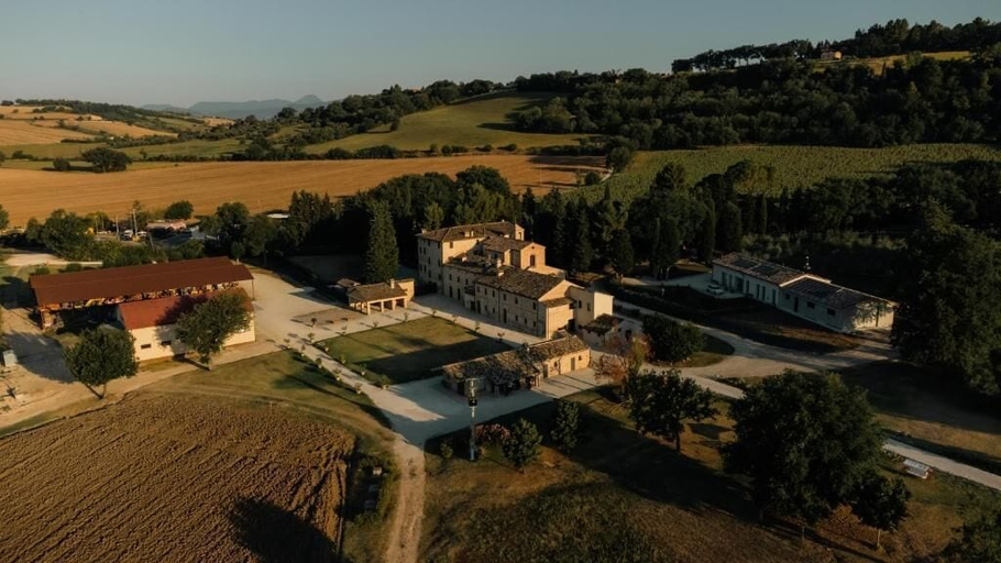 Exterior 4, pieve san biagio, Macerata