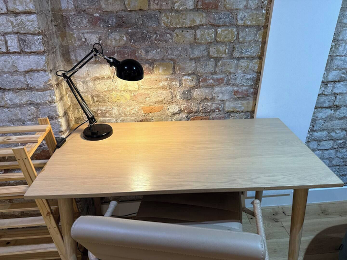Room 3, Citylink Central Flat 4, London