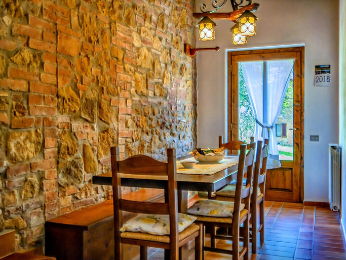 Dining 3, Montaione Charm: Spacious Haven, Florence