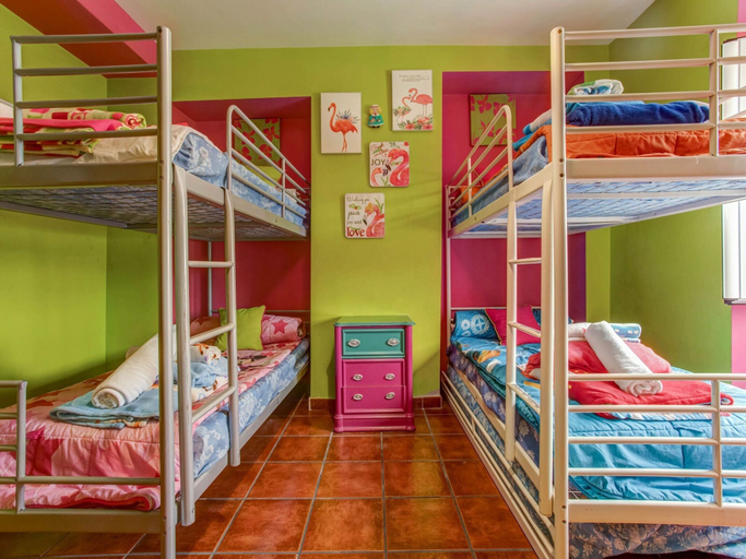Room 2, Charming Villa With Private Pool, Málaga