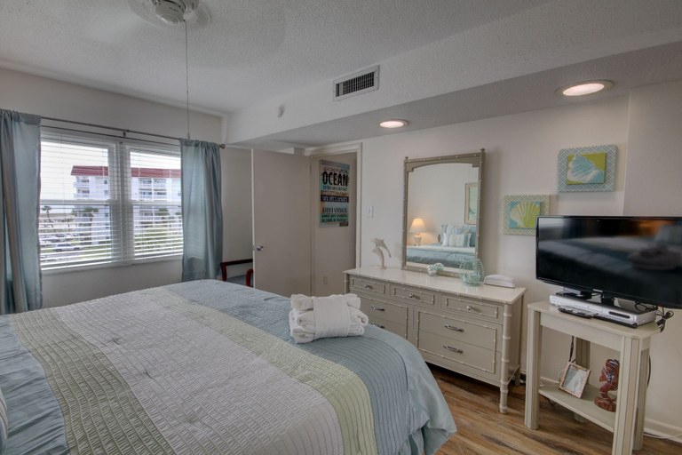 Bedroom 3, 141 El Matador, Okaloosa