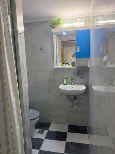 Bathroom 5, Aloha Inn, Attica