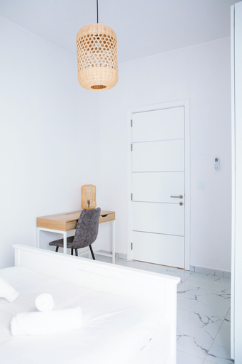 Room 5, Sliema BackYard