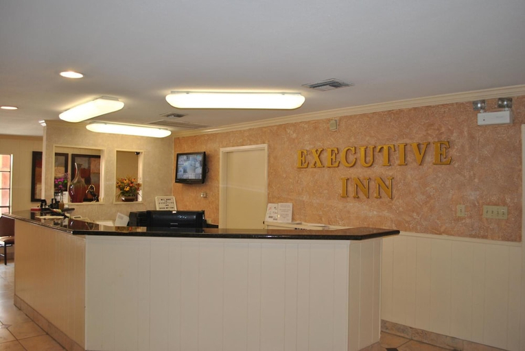 Public Area, Executive Inn, Waller