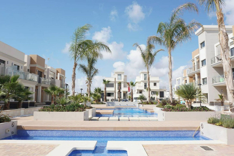 Pool 2, Bungalow in Orihuela Costa for 4 Guests, Alicante