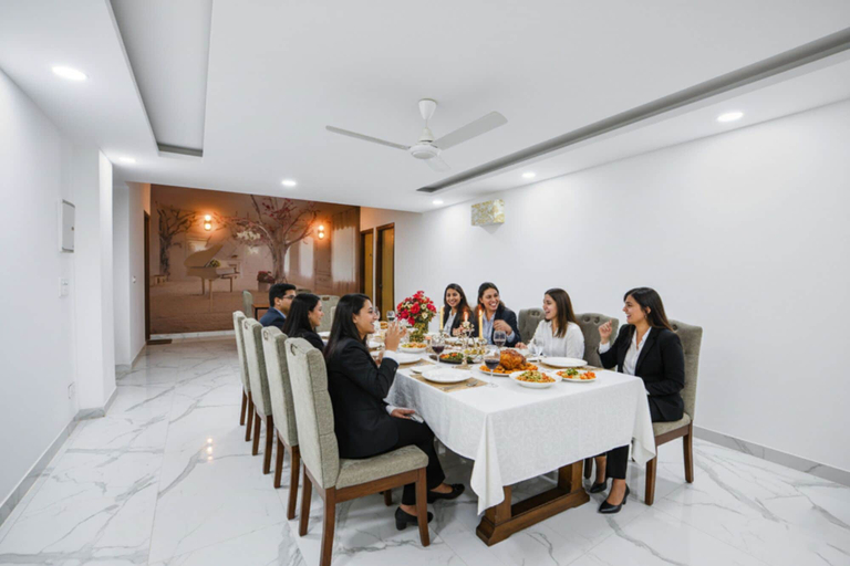Food & Drinks 4, Fabhotel Luxe 8 Stayz, Gurgaon