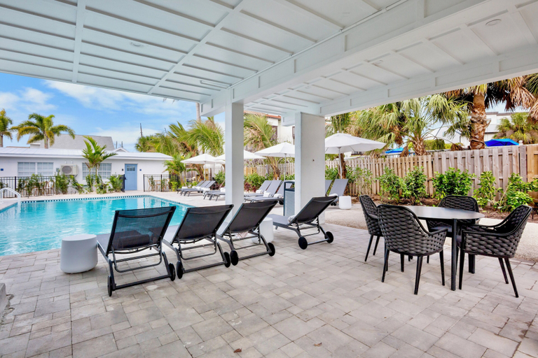 Pool 3, Azul Resort Siesta Key, Sarasota